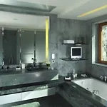 Nafplia Palace & Hotel 5*