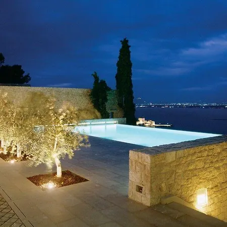 Nafplia Palace & Отель Нафплион