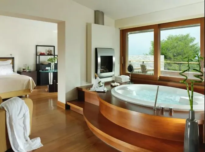 Nafplia Palace & Nafplio